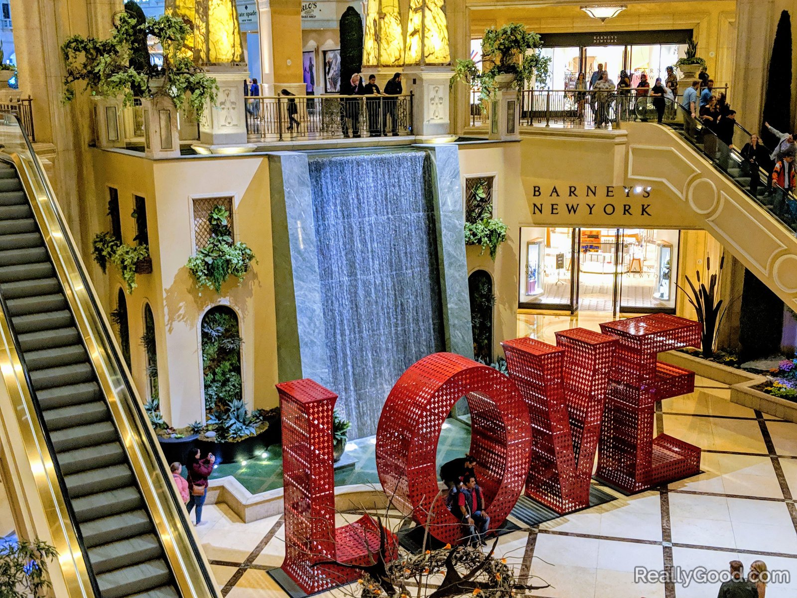 LOVE installation in The Venetian, Las Vegas.