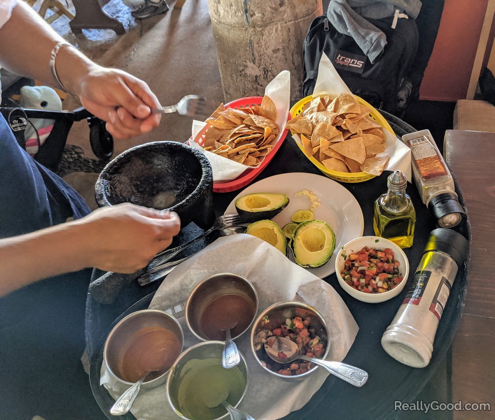 Tableside guacamole preparation