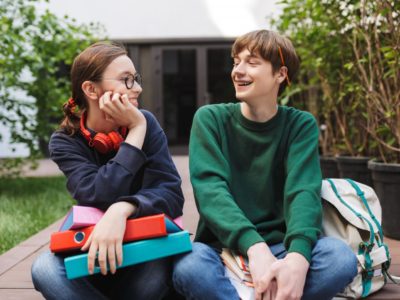 Psychologists find smiling really can make people happier